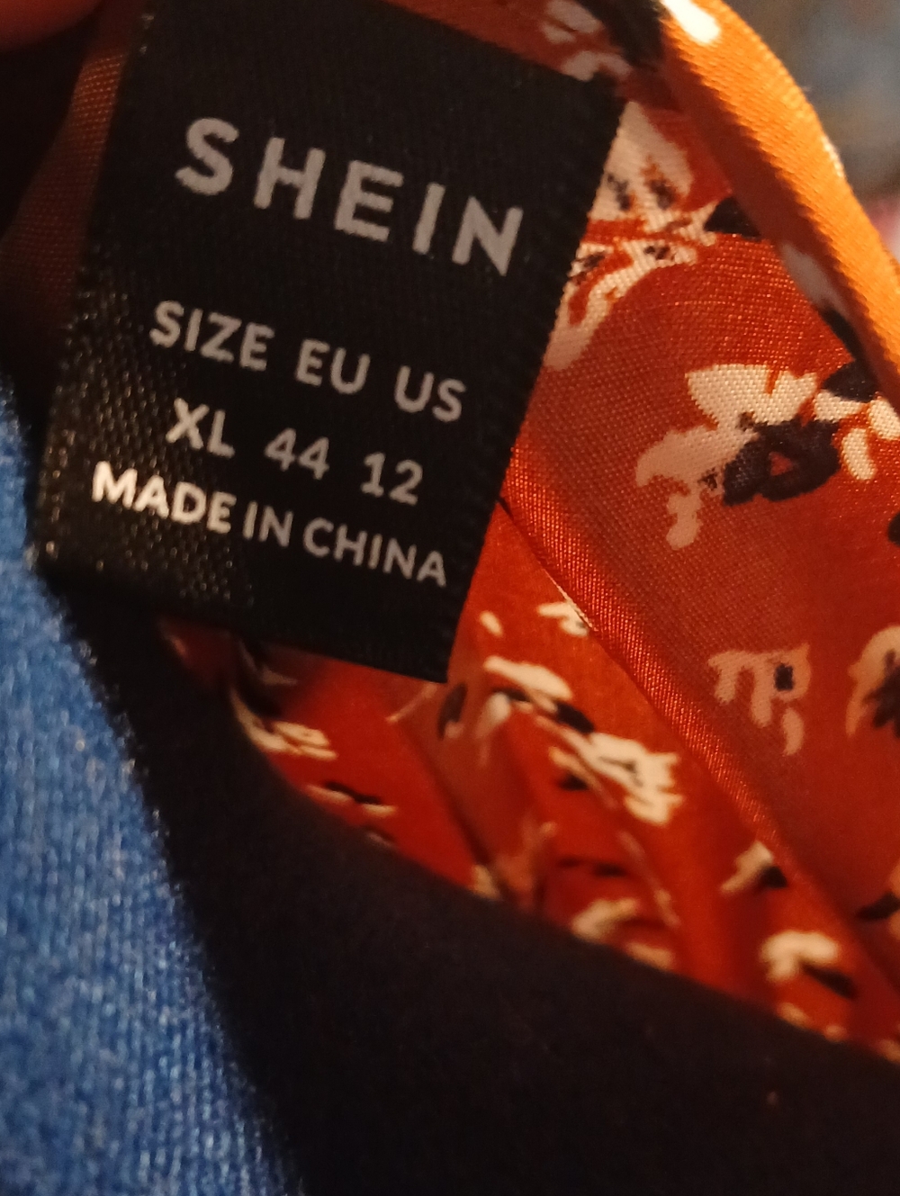 SHEIN Orange Floral Flutter Sleeve Blouse - Picture 3 of 3